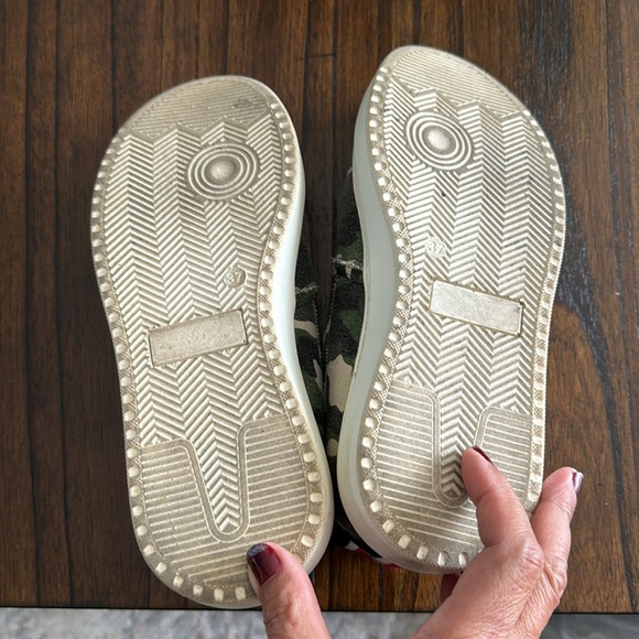 Veronica Beard - Picture 5 of 5